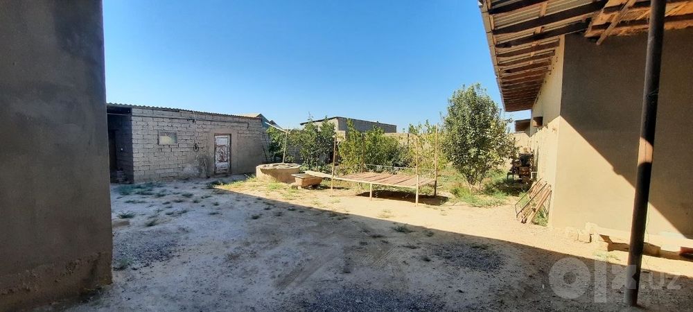 8 хонали янги тайёр 6 сотихли ховли