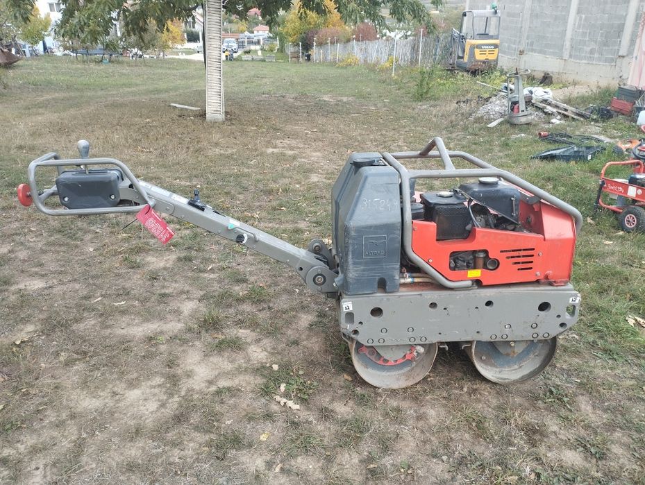 Vand/inchiriez cilindru compactor Belle Altrad 2017 motor Kubota