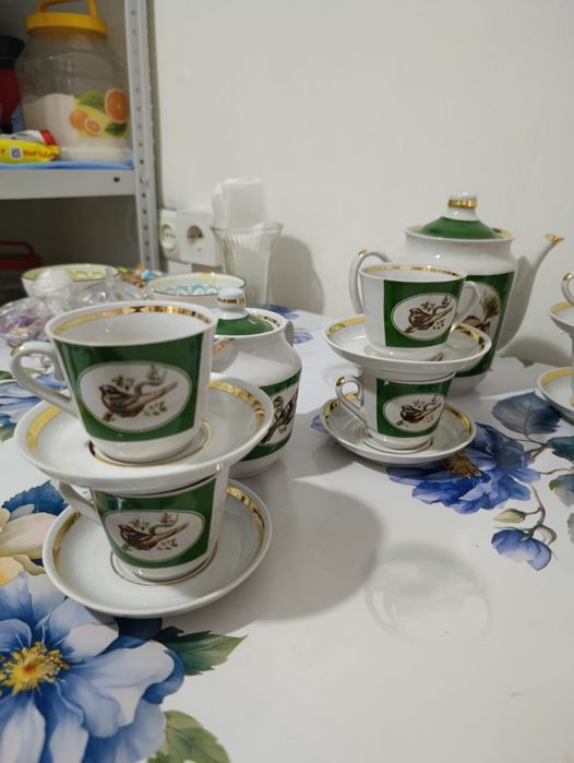 Продам сервиз кофейный из фарфора