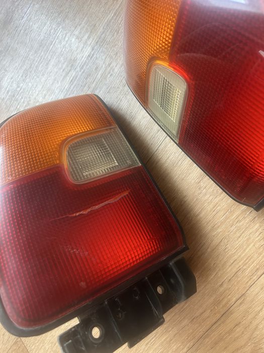 Фонари заднии +накладки RAV4