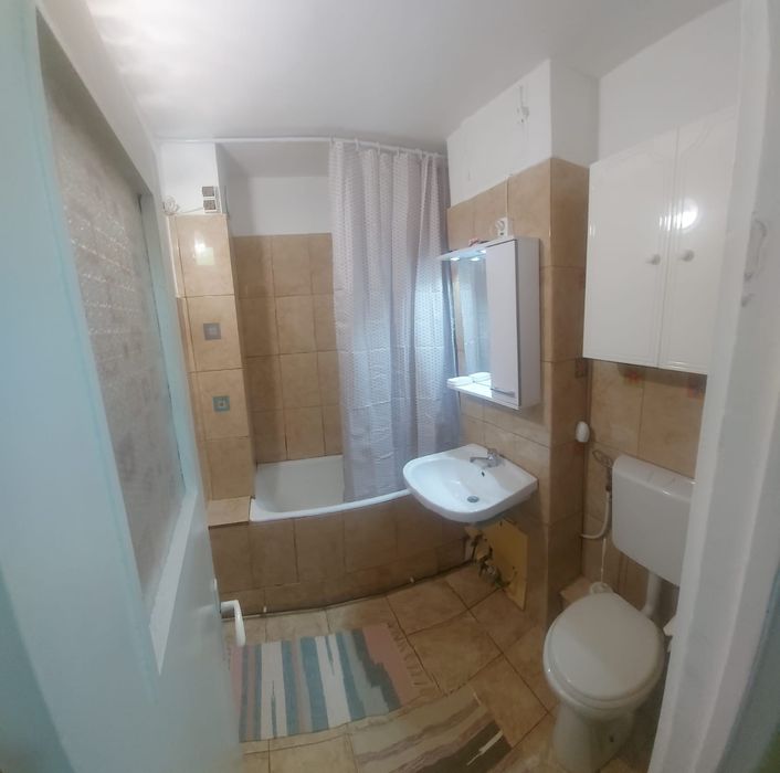 Închiriez apartament 2 camere