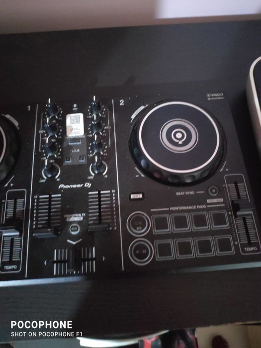 DJ Pioneer Ergo & Pioneer200