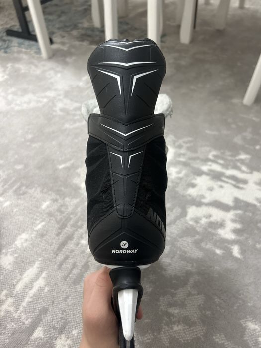Продам коньки Nordway