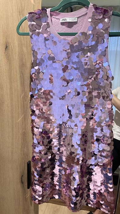 Рокля с пайети Zara