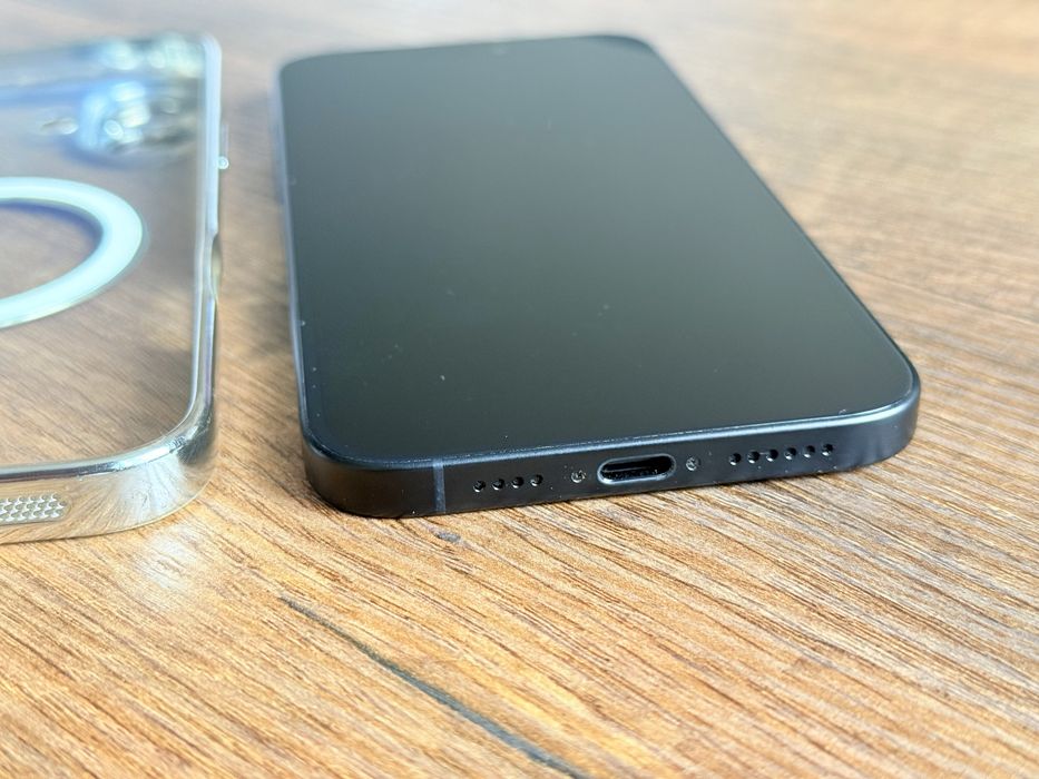 iPhone 16 Plus 100% батерия!!!