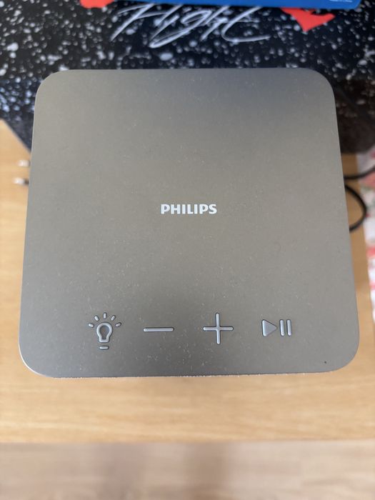 Philips тонколонка