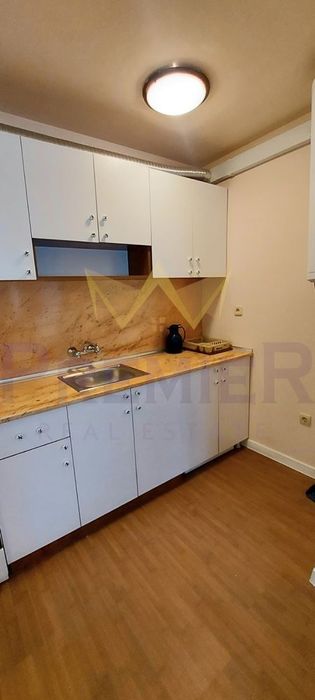 Дава се под наем Двустаен апартамент в к.к. Св.Св. Константин и Елена - 65 кв.м за 51 € - Снимка #4