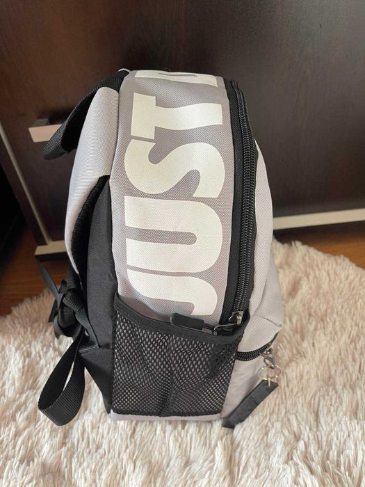 Стилна дамска раница NIKE - НОВА