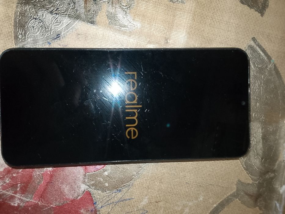 Продам телефон realmeС30
