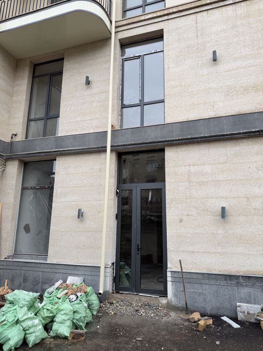 Buyuk Ipak Yoli КОММЕРЦИЯ 118м2 от метро 200м СРОЧНАЯ цена 1-2 этаж!