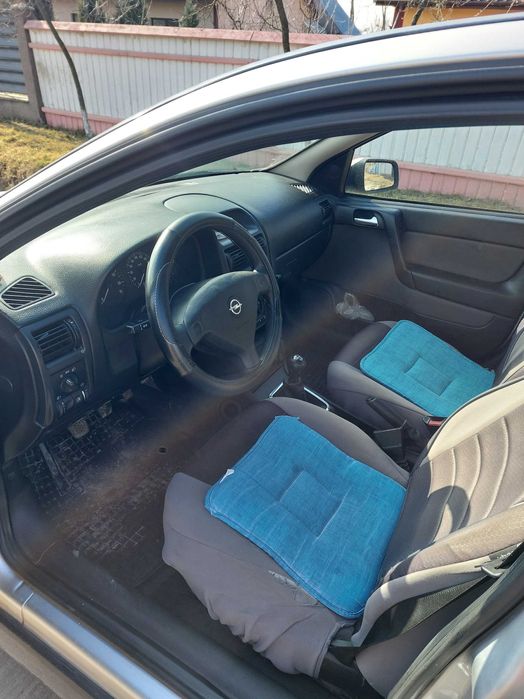 Masina Opel Astra G