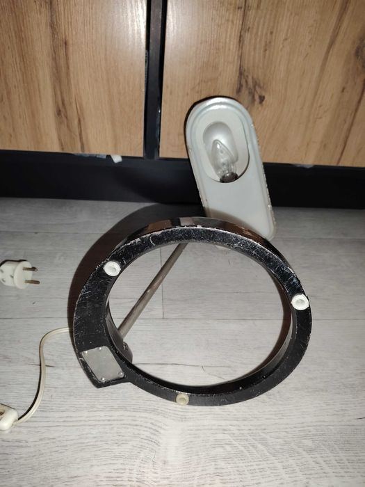 лампа настольная