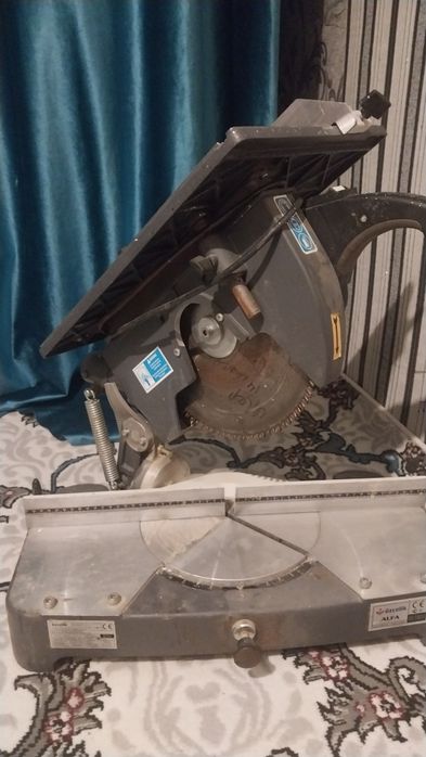 Угларез аква сотилади