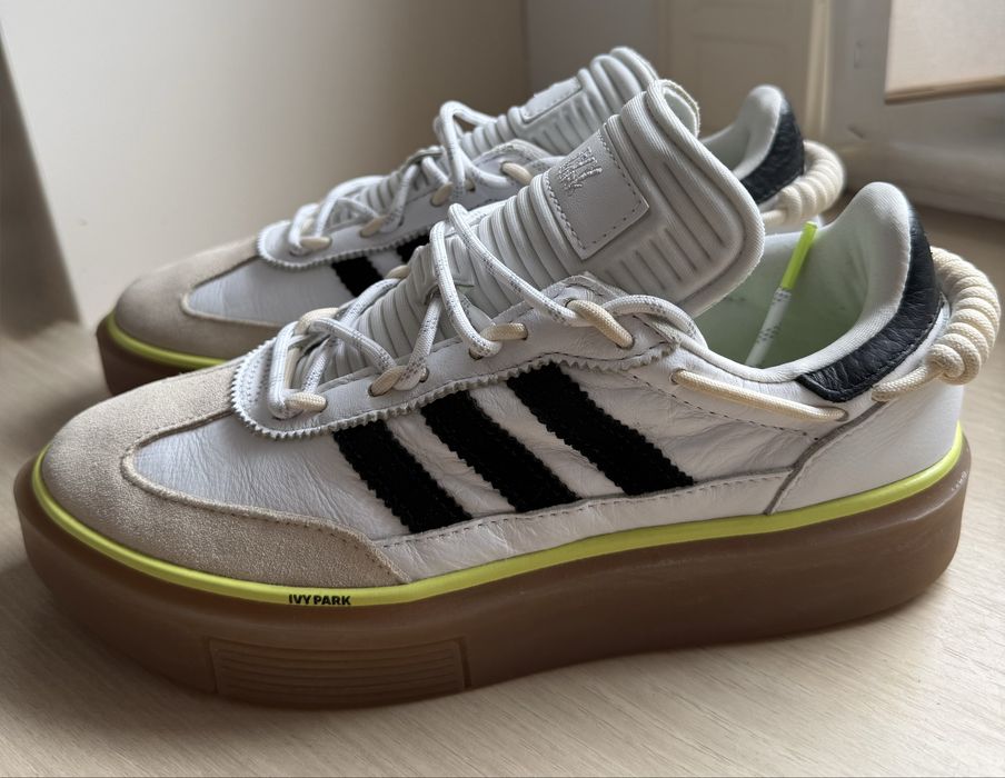Adidasi  Adidas