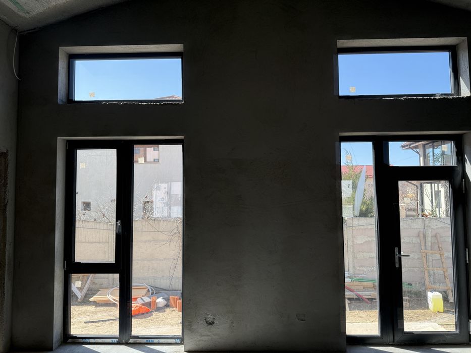 Tencuiala mecanizata pe Var, ciment si nisip