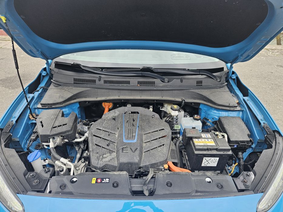 Vând Hyundai  Kona ELECTRIC 64Kw 204 cai / Pompa căldură , TVA INCLUS