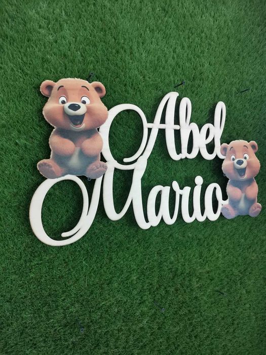 Nume din lemn personalizate cu pictograma