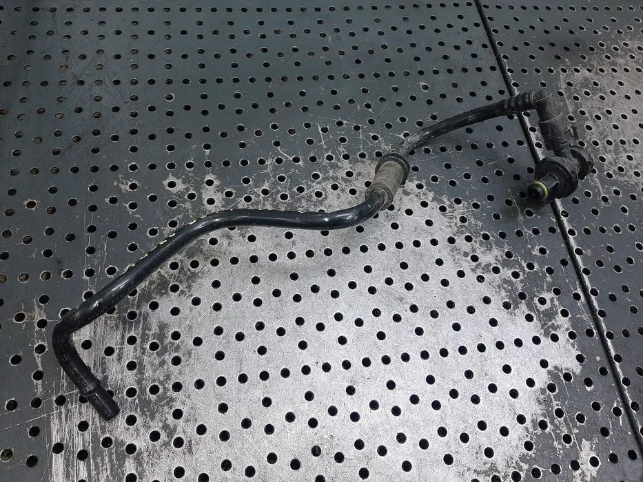 conducta apa 1.6 b 270910 mercedes cla  x117  a2700183800