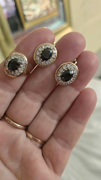 Продам золотой комплект "Озеро"