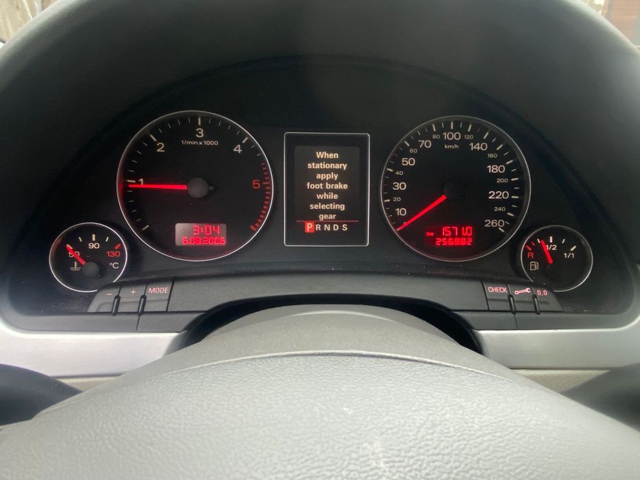 Vand audi A4 B7 anul 2007 negociabil