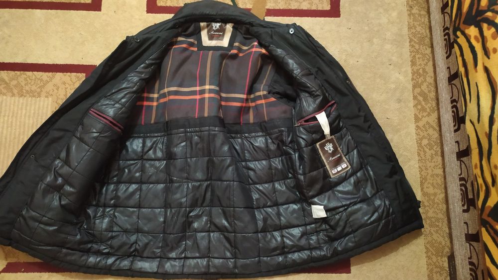 Продам три куртки мужские