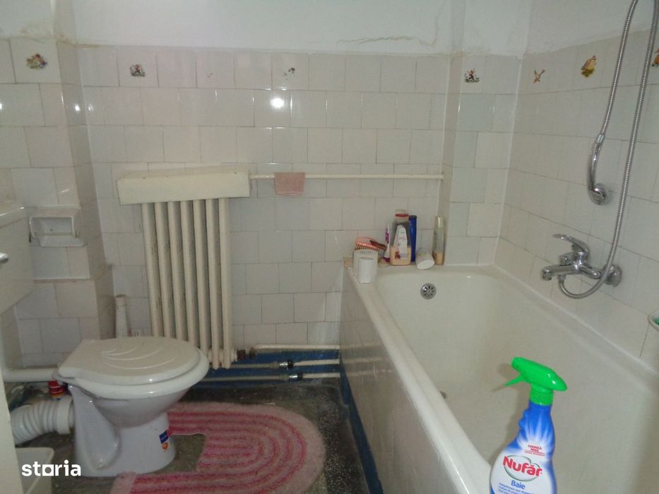 Apartament 2 camere, 109 mp CENTRU etaj 2 bloc caramida garaj, boxa