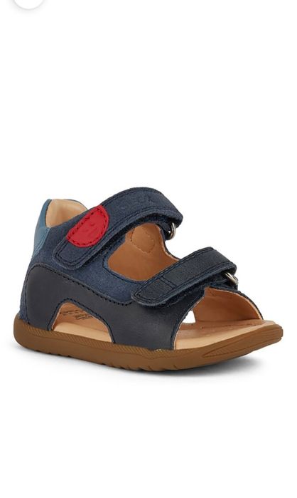 Vând sandale Geox de piele băieți mărimea 26 NOI!