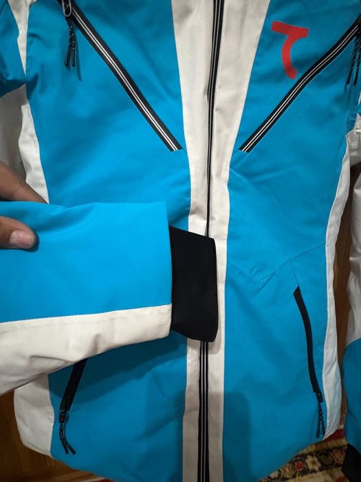 SABER горнолыжная куртка в отличном состоянии