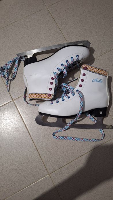 Коньки продам Детские