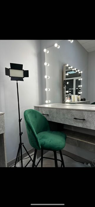 Продам Барные стулья,