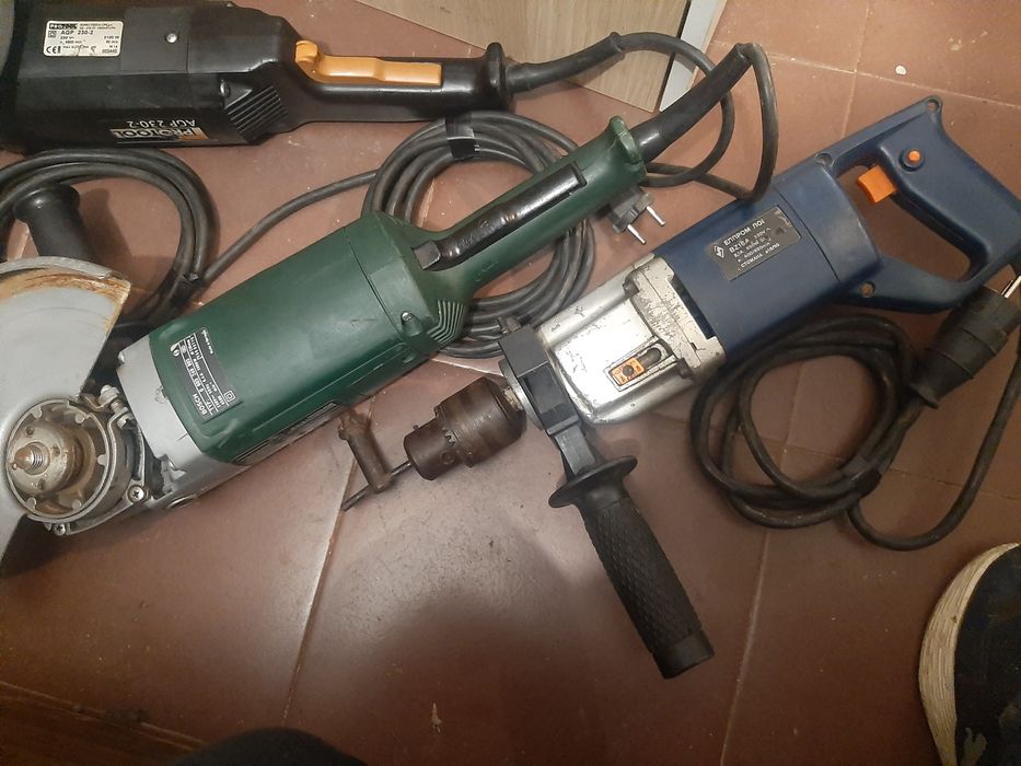 Големи ъглошлайфи и бормашина