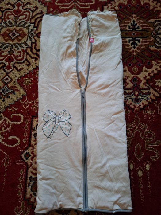 Порт-бебе за момиче