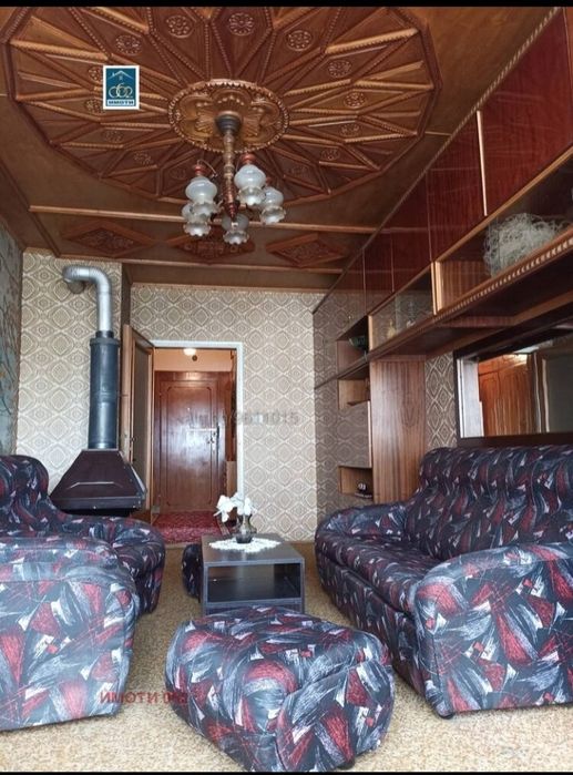 Продава се Тристаен апартамент в Велико Търново, Център - 100 кв.м за 1140 €/кв.м - Снимка #1