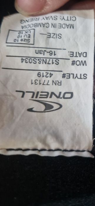 Costum de inot din neopren O'NEILL pt 9-10 ani