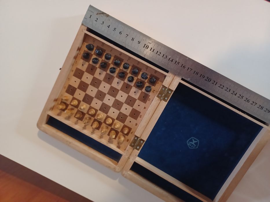 Ретро СССР  дървен туристически шах