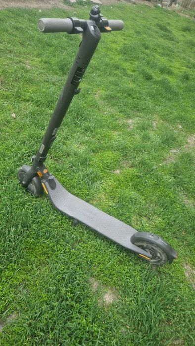 Продам Ninebot E 25. ТРЕБУЕТСЯ РЕМОНТ.