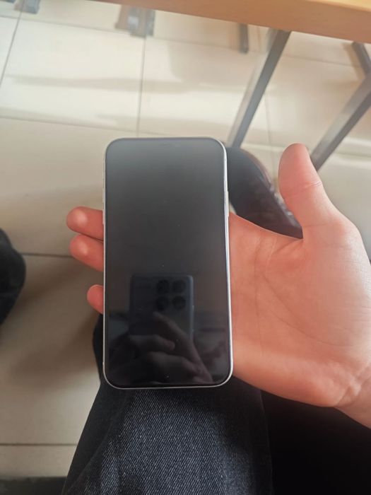 iPhone 11, с коробкой