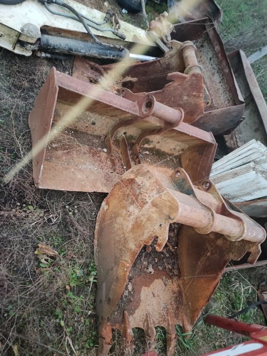 Cupe escavator terex