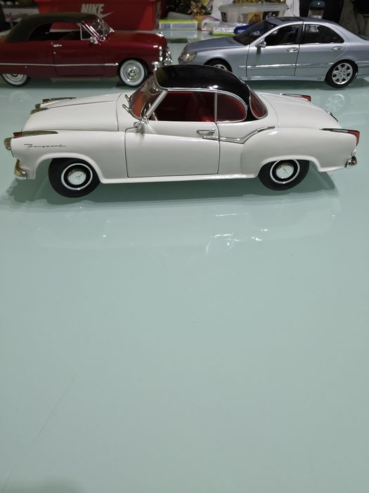 Borgward Isabella (1:18)