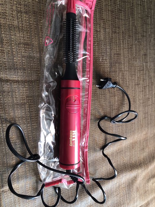 Продавам четка за сушене