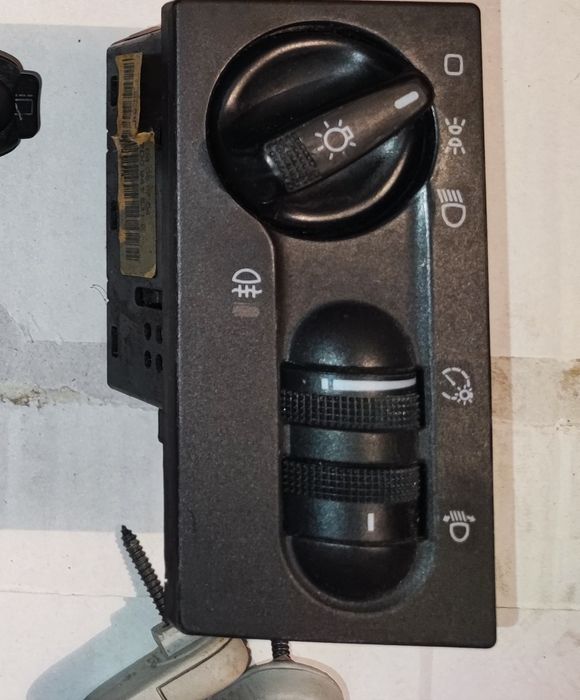 VW T4 manetă motorașe sticlă oglindă parasolare boxă scrumieră