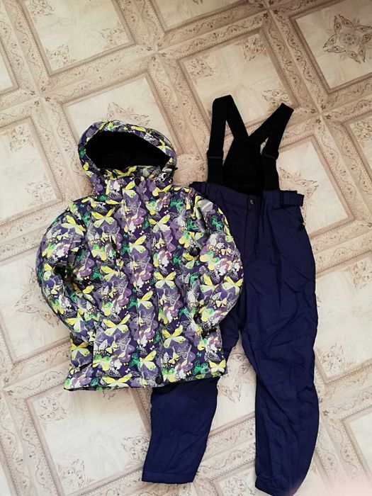 Зимний комбинезон девочке