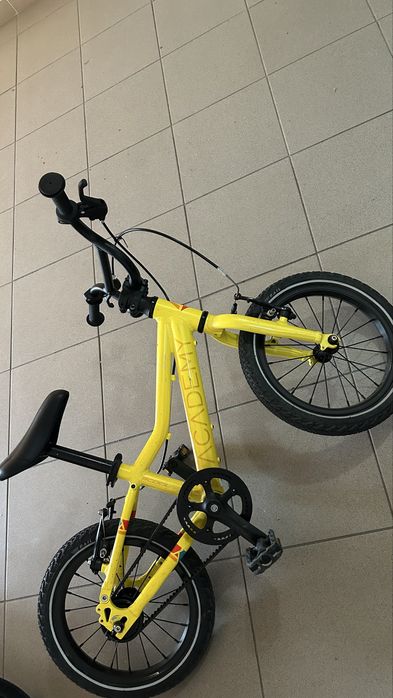 Bicicleta Academy Grade 2 Top premium
