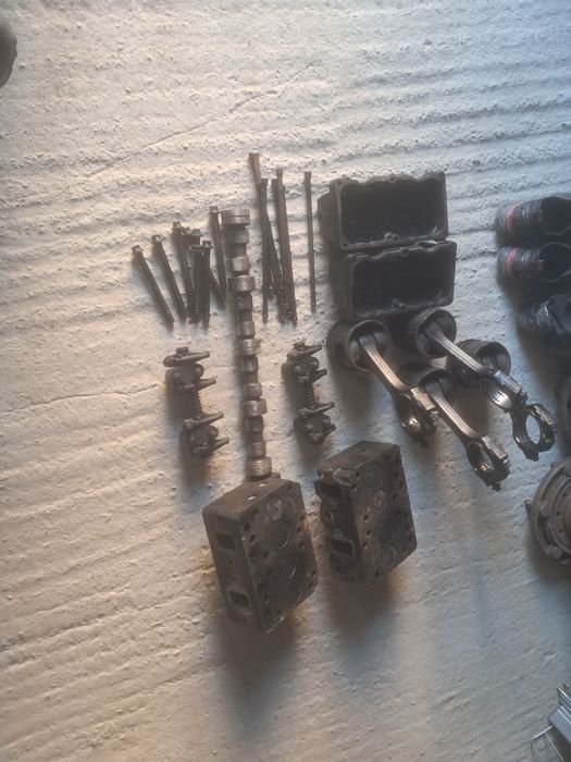 Chiulase,pistoane,biele,ax came,calculator motor man 180 Kai