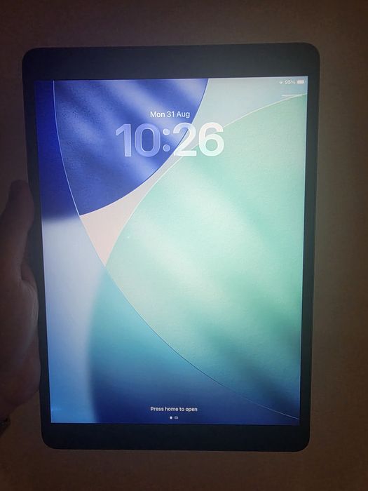 iPad Air 3 Space Gray + Apple Pen Gen 1 + Accesorii