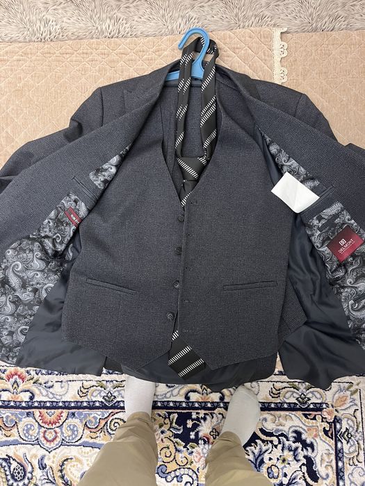 Костюм мужской