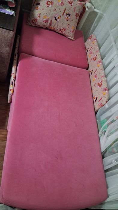 Продам детский диванчик