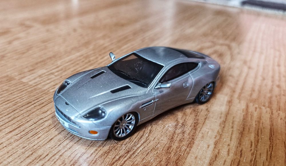 Macheta Aston Martin Vanquish 1/43
