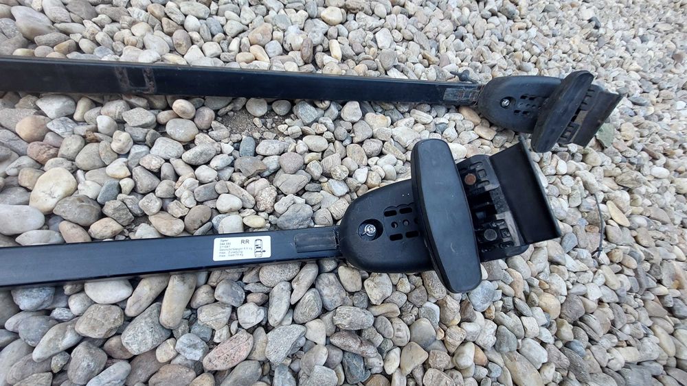 Barte portbagaj transversale auto cu antifurt Atera