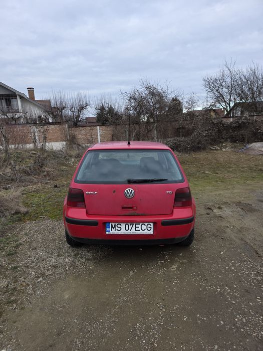 Vând Golf 4 1.9 TDI